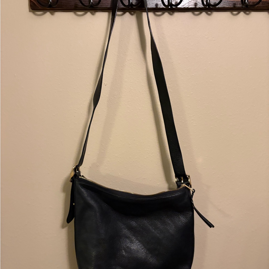 Coach Val Duffle Bag And Corner Zip Wristlet
